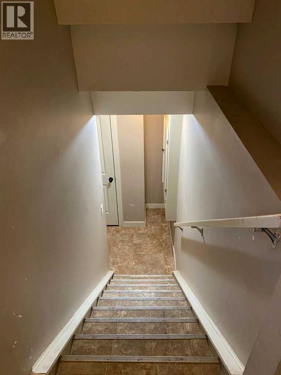 210 Saddlebrook Way NE, Calgary, Alberta  T3J 0B5 - Photo 17 - A2293645