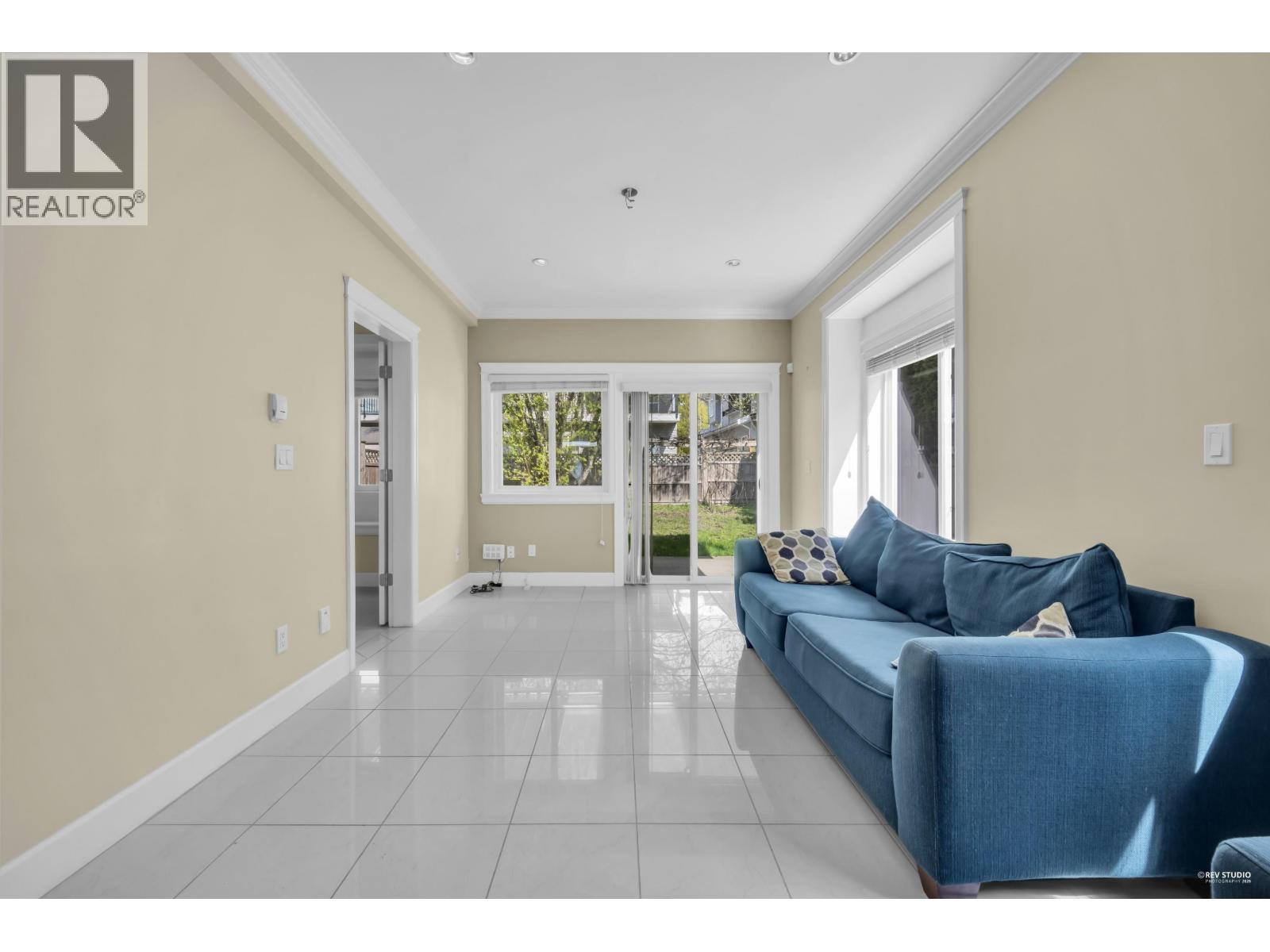 5871 Rumble Street, Burnaby, British Columbia  V5J 2C3 - Photo 16 - R3111581