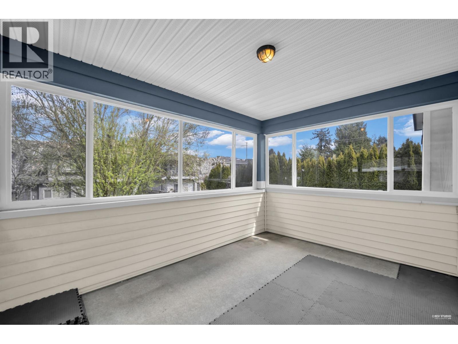 5871 Rumble Street, Burnaby, British Columbia  V5J 2C3 - Photo 35 - R3111581