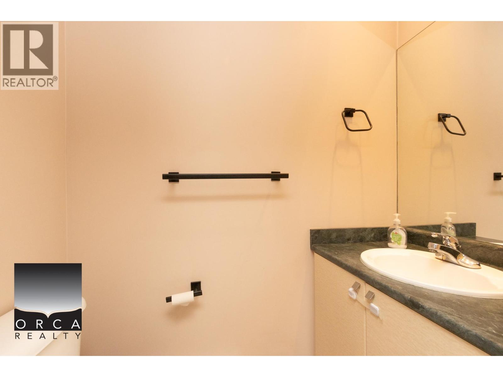 7426 Hawthorne Terrace, Burnaby, British Columbia  V5E 4K6 - Photo 15 - R3106973