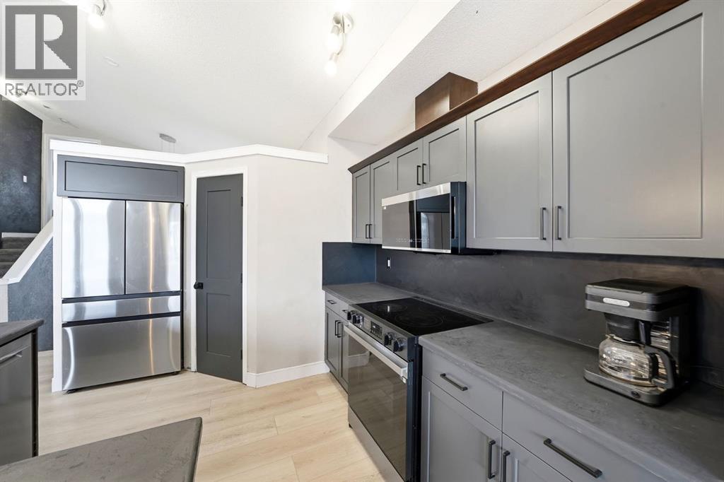 165 Thornfield Close Se, Airdrie, Alberta  T4A 2K8 - Photo 5 - A2302808