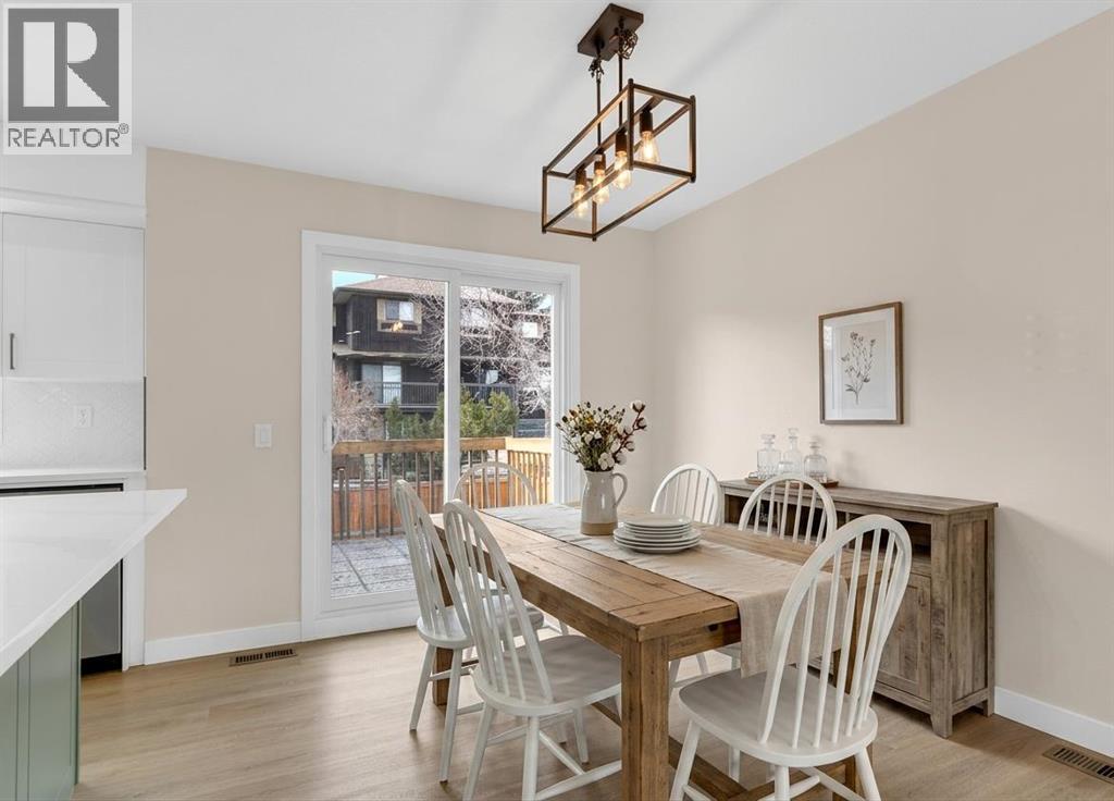 956 Bracewood Rise Sw, Calgary, Alberta  T2W 3C9 - Photo 7 - A2299539