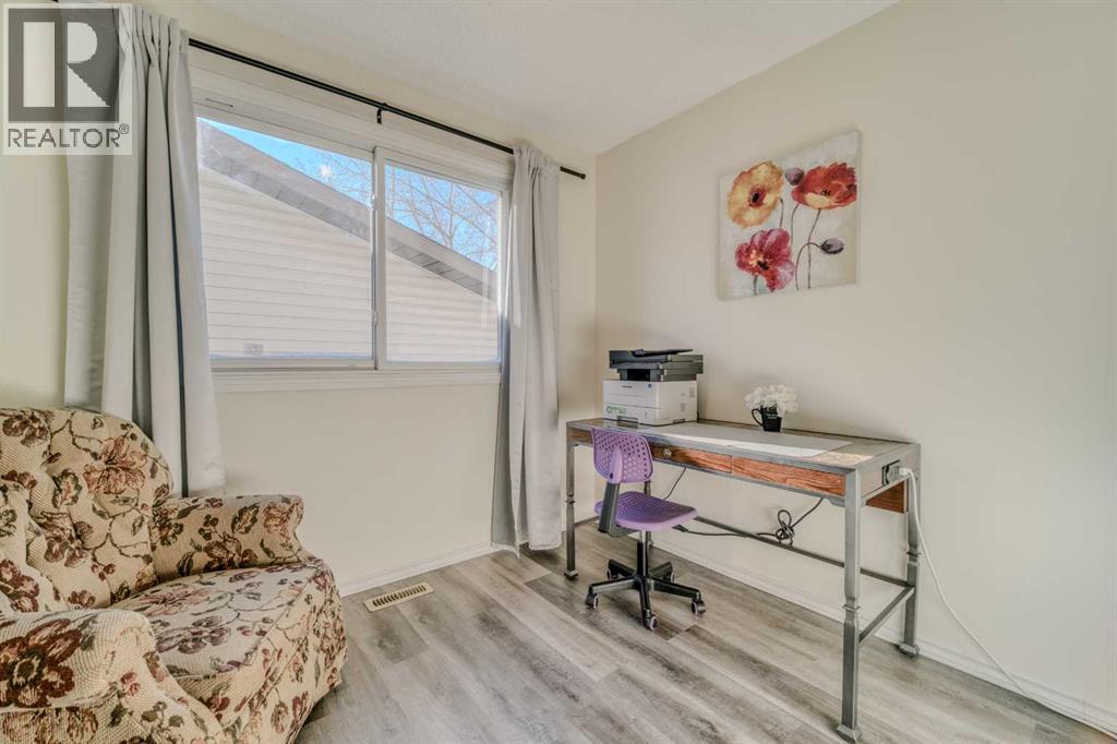 112 Edgedale Way, Calgary, Alberta  T3A 2P9 - Photo 10 - A2302797