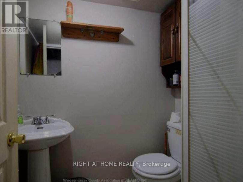 1138 Harrison Avenue, Windsor, Ontario  N9C 3J5 - Photo 4 - X12986098