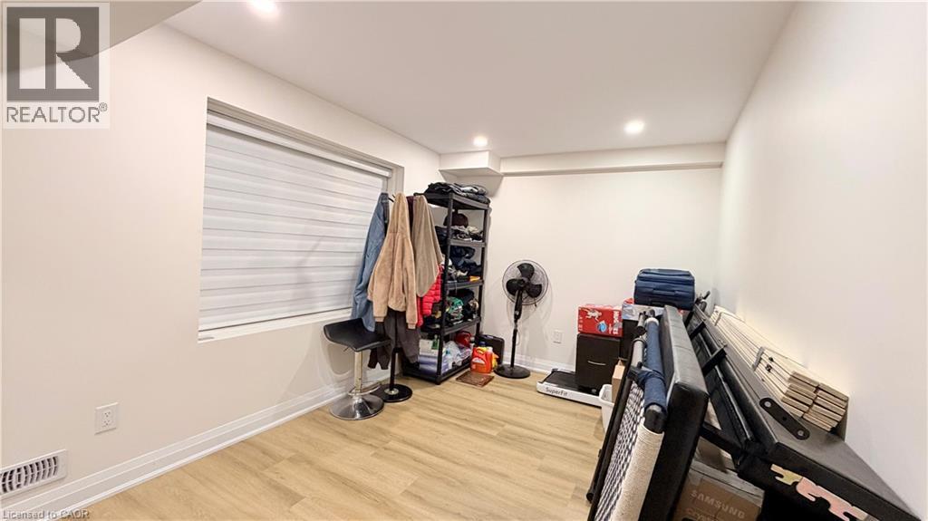 27 Marianne Dorn Trail, Kitchener, Ontario  N2R 0H4 - Photo 7 - 40822162