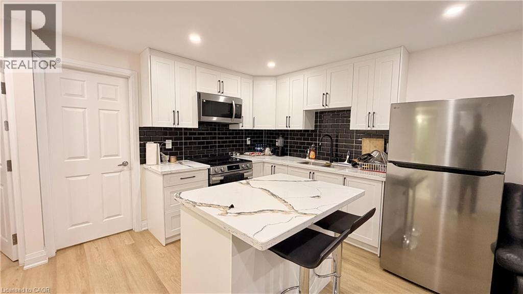 27 Marianne Dorn Trail, Kitchener, Ontario  N2R 0H4 - Photo 2 - 40822162