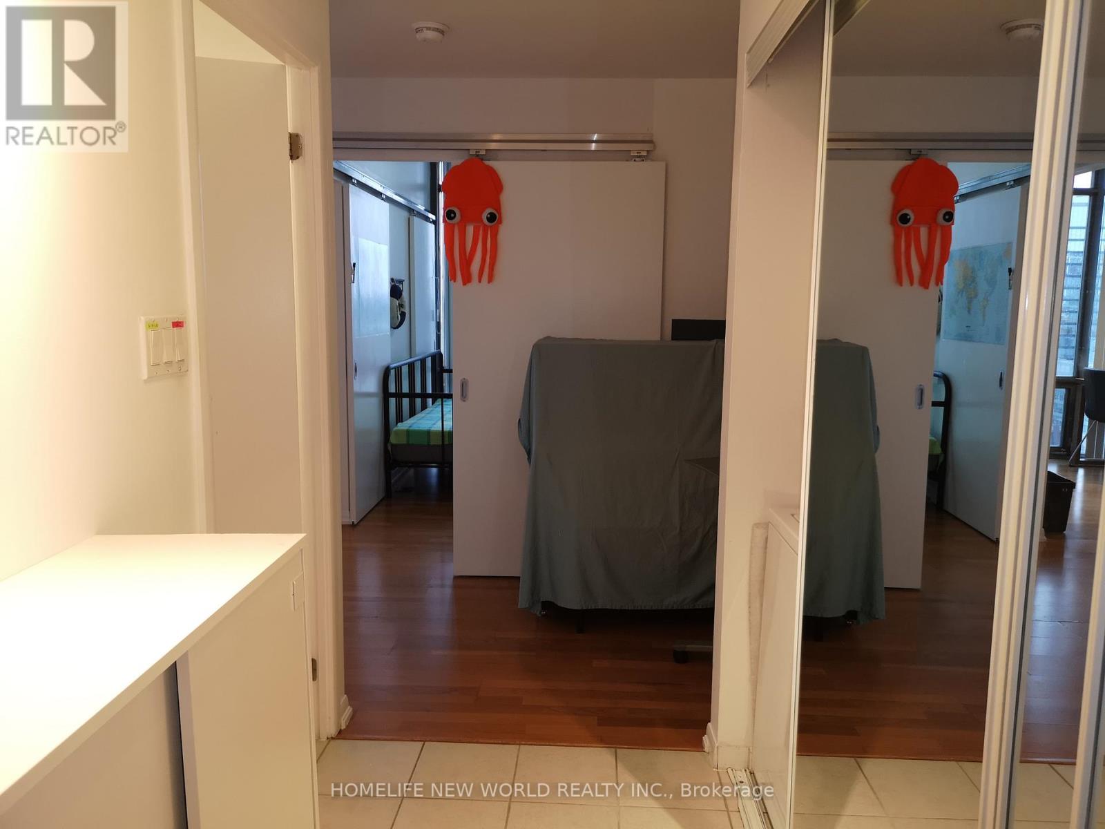 2103 - 38 Grenville Street, Toronto, Ontario  M4Y 1A5 - Photo 17 - C13017036