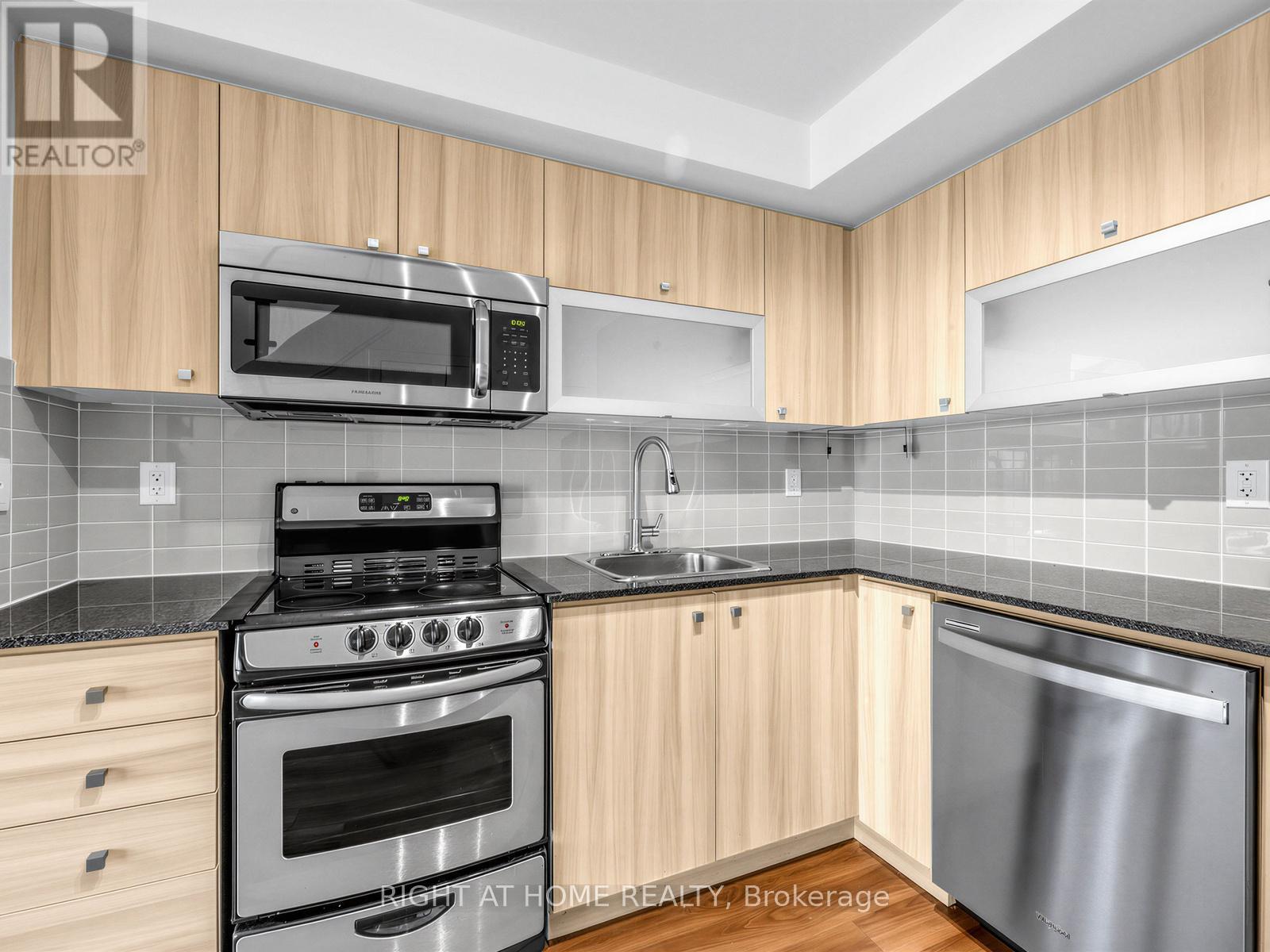 318 - 2015 Sheppard Avenue E, Toronto, Ontario  M2J 0B3 - Photo 7 - C13017040