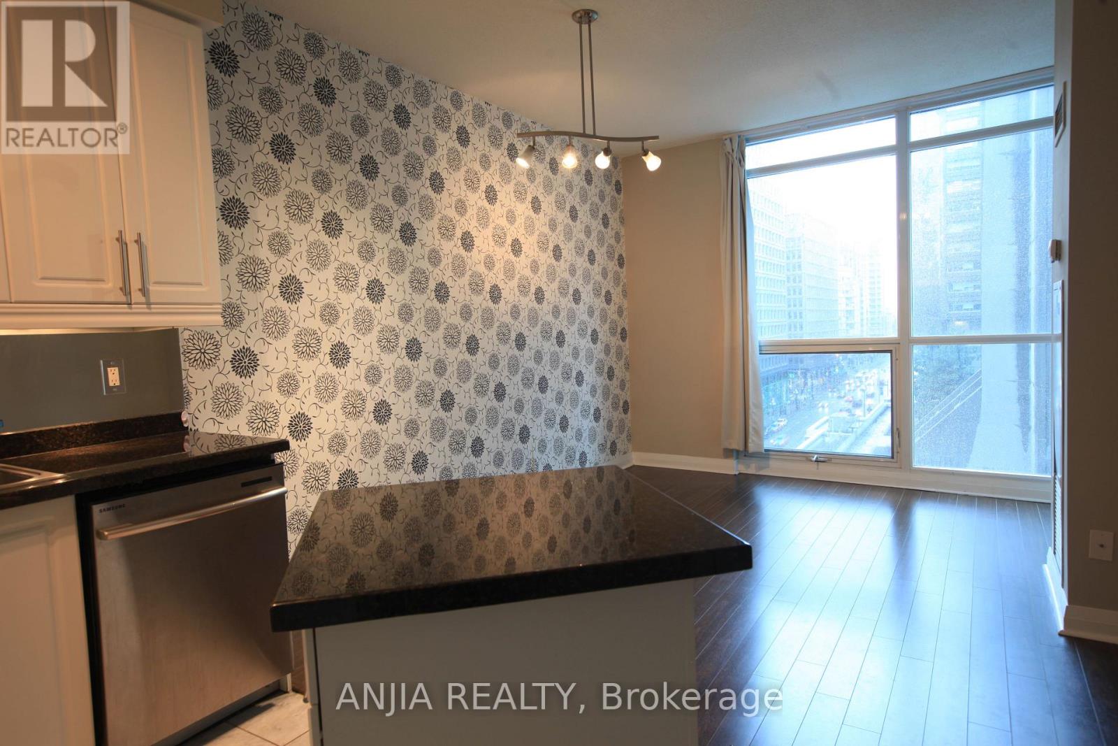 805 - 1121 Bay Street, Toronto, Ontario  M5S 3L9 - Photo 4 - C13017060