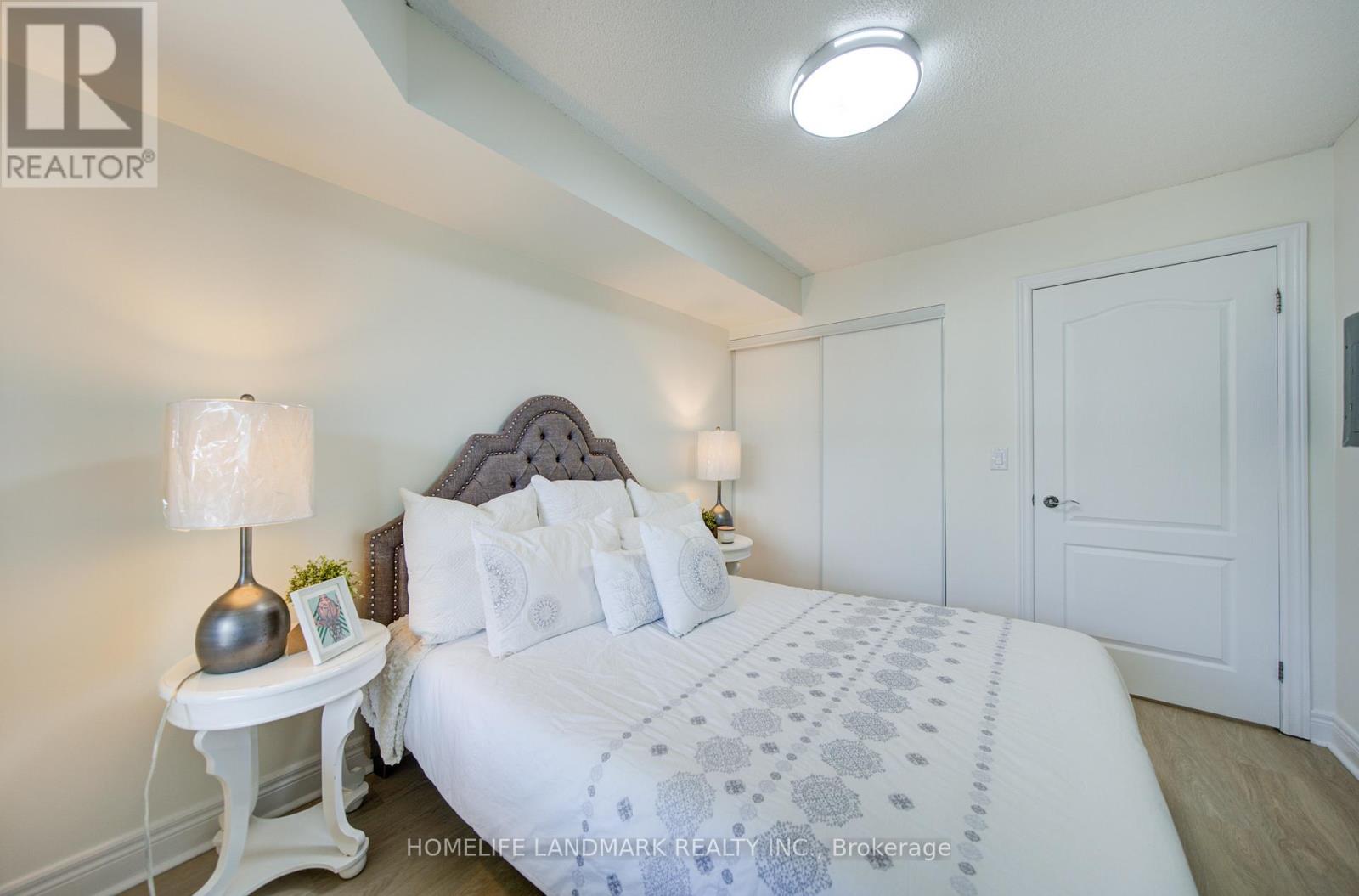 912 - 48 Suncrest Boulevard, Markham, Ontario  L3T 7Y5 - Photo 25 - N13017030