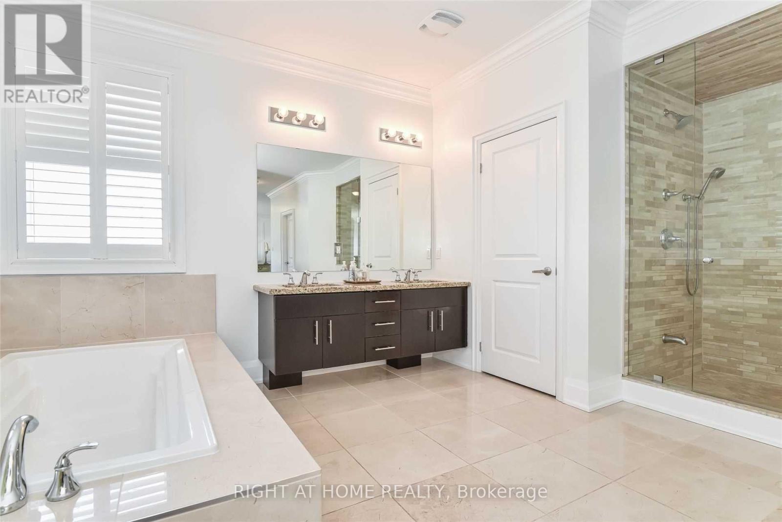 450 Hidden Trail, Oakville, Ontario  L6M 0N4 - Photo 36 - W13017032