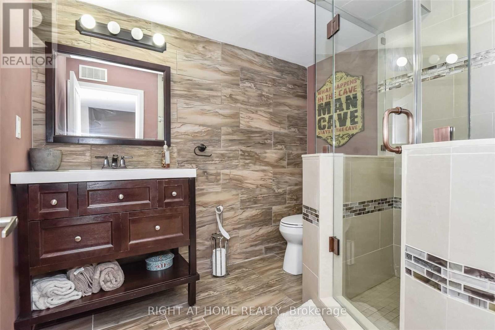 450 Hidden Trail, Oakville, Ontario  L6M 0N4 - Photo 39 - W13017032