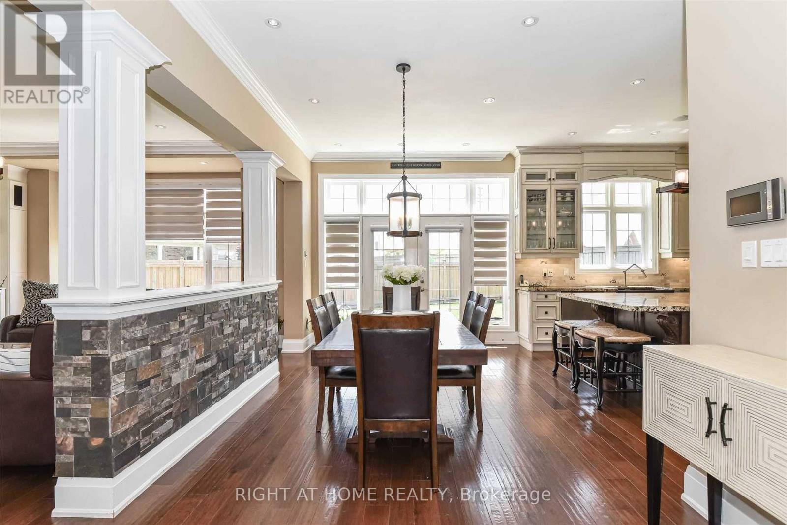 450 Hidden Trail, Oakville, Ontario  L6M 0N4 - Photo 6 - W13017032