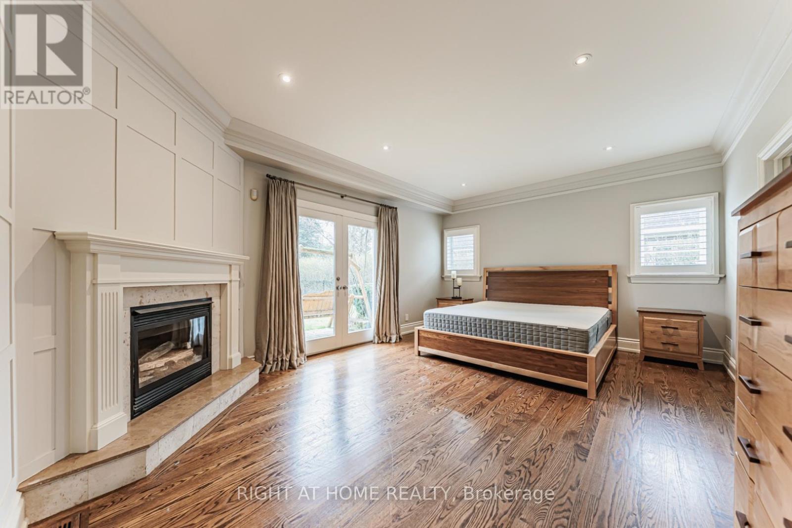 63 Ennisclare Drive W, Oakville, Ontario  L6J 4N3 - Photo 15 - W13017044