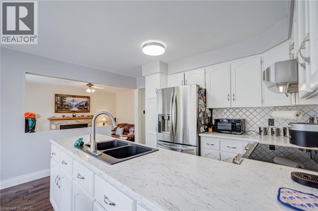 207 Stoke Drive, Kitchener, Ontario  N2N 2C3 - Photo 19 - 40821336