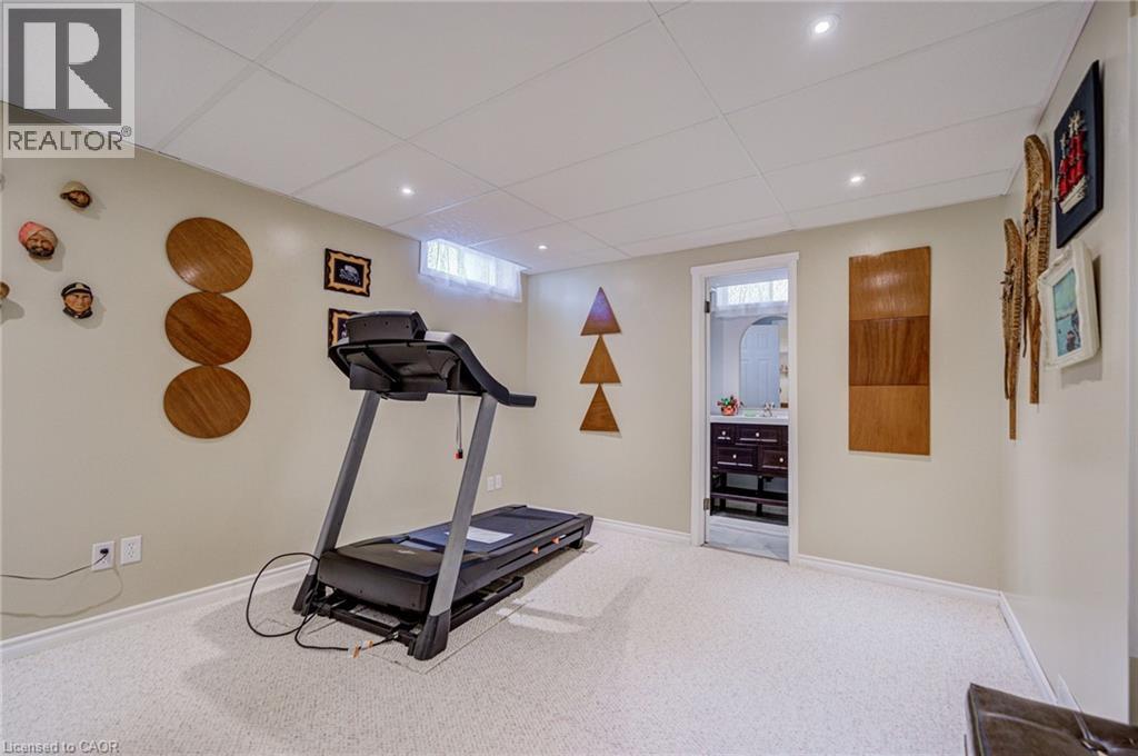 207 Stoke Drive, Kitchener, Ontario  N2N 2C3 - Photo 38 - 40821336