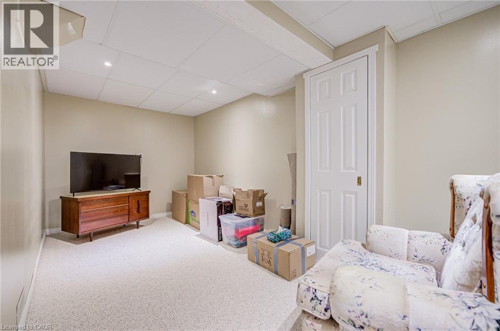 207 Stoke Drive, Kitchener, Ontario  N2N 2C3 - Photo 40 - 40821336