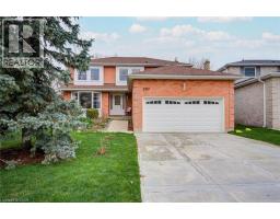 207 STOKE Drive, Kitchener, Ontario