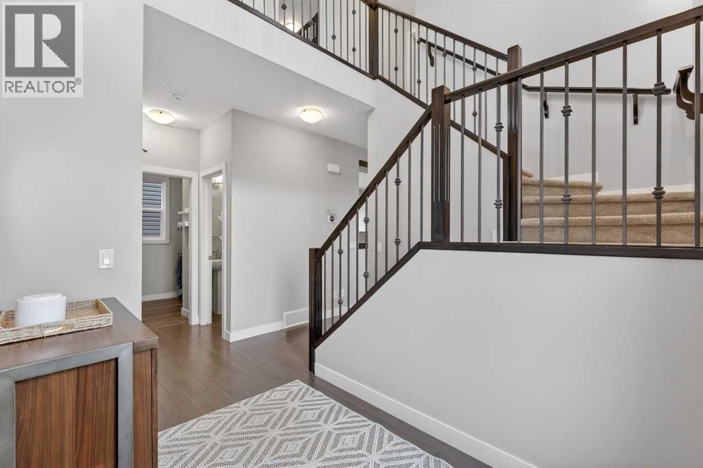 9 Legacy Lane Se, Calgary, Alberta  T2X 0W9 - Photo 4 - A2299118