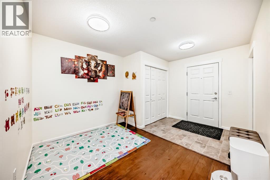 1206, 279 Copperpond Common Se, Calgary, Alberta  T2Z 1G6 - Photo 4 - A2303133