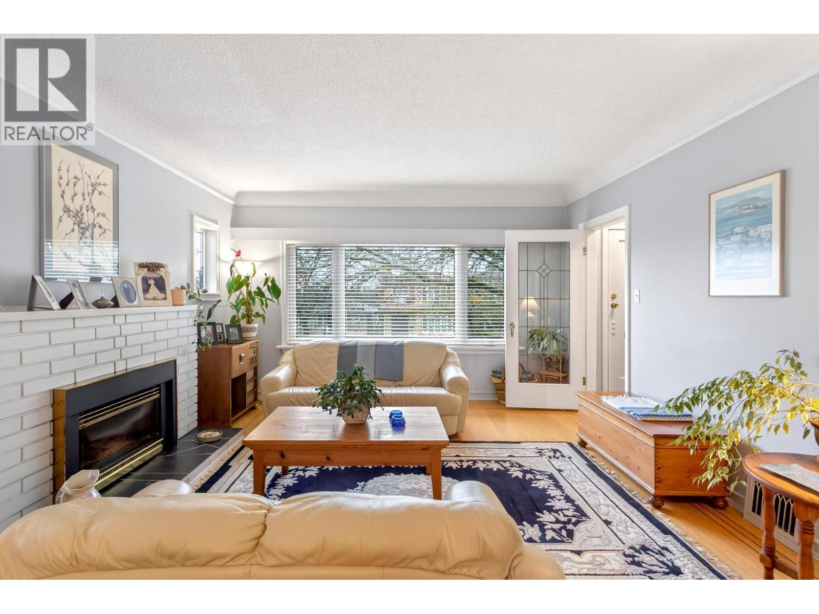 3494 Oxford Street, Vancouver, British Columbia  V5K 1N9 - Photo 5 - R3101249