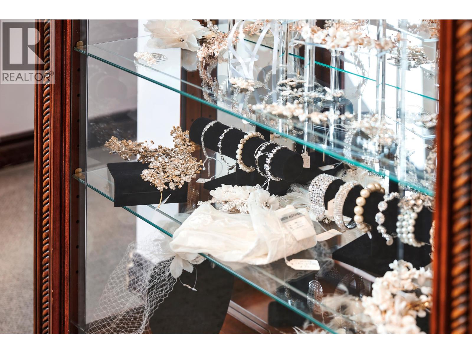 Unknown Address, ,    - Photo 32 - C8077980