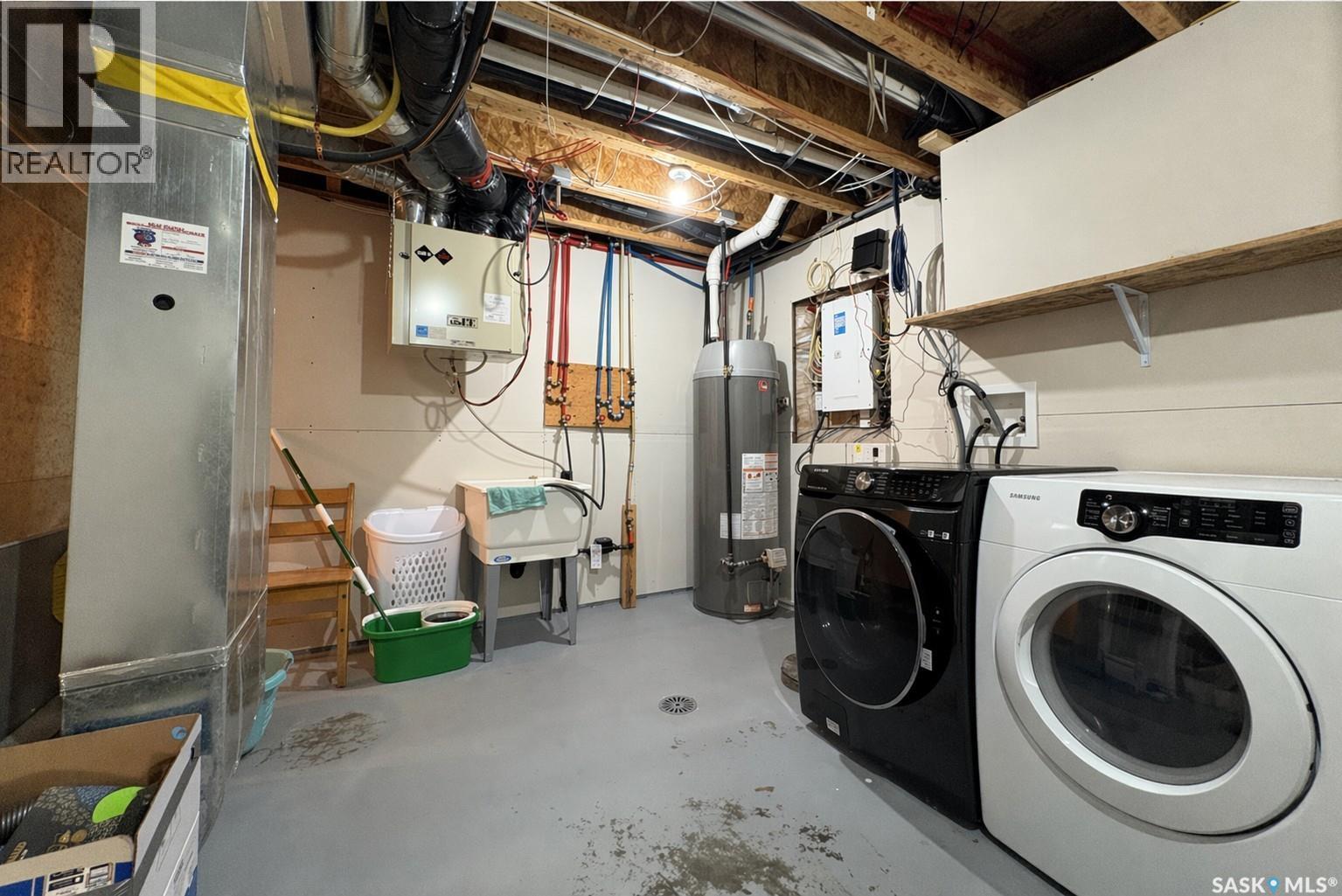 4301 Green Poplar Lane, Regina, Saskatchewan  S4V 1R1 - Photo 18 - SK033216