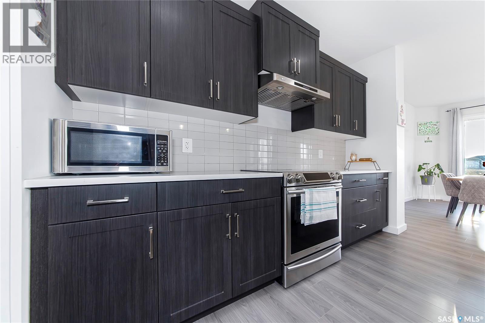 1038 Childers Court, Saskatoon, Saskatchewan  S7L 6T8 - Photo 10 - SK033294