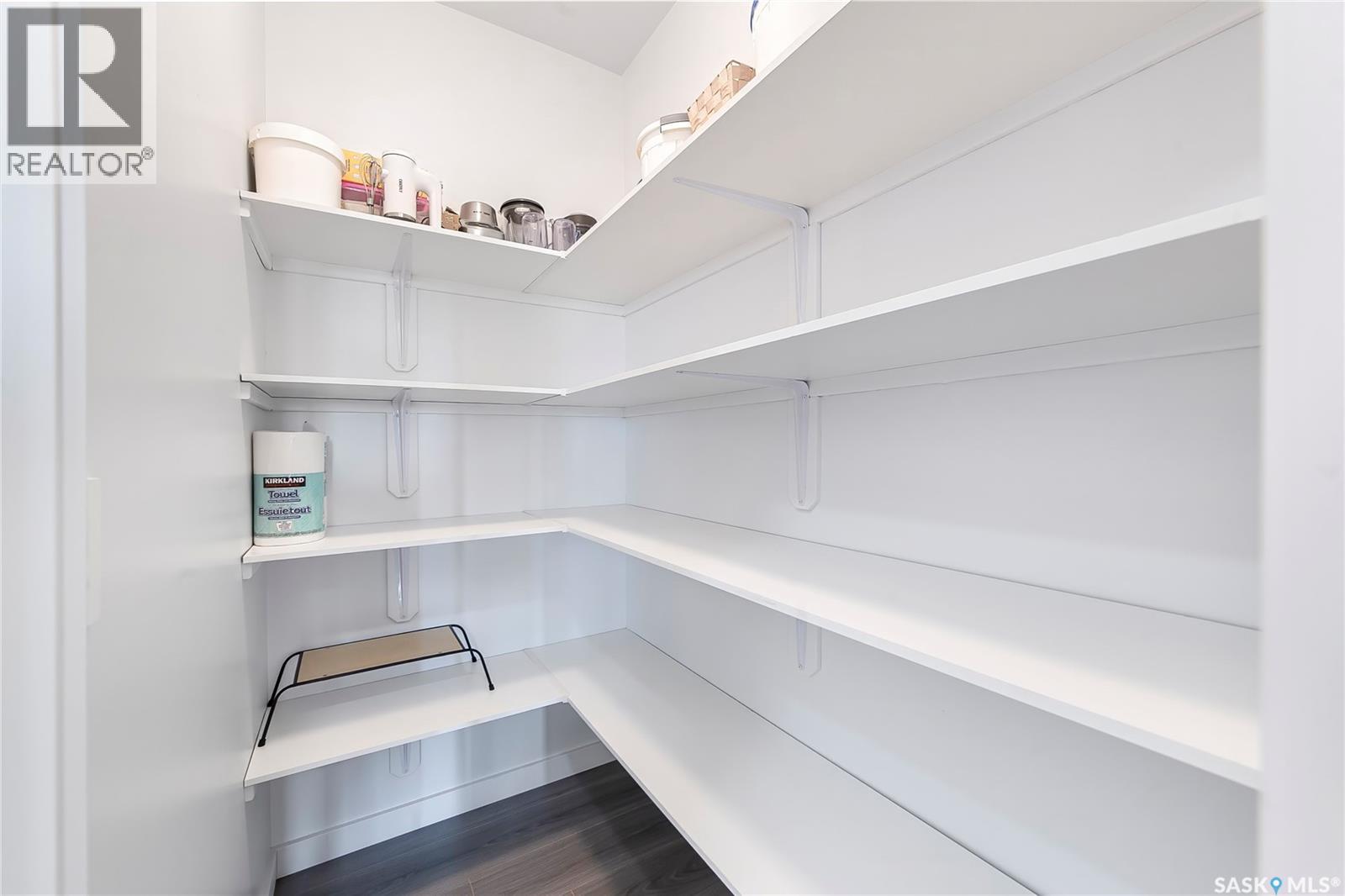 1038 Childers Court, Saskatoon, Saskatchewan  S7L 6T8 - Photo 9 - SK033294