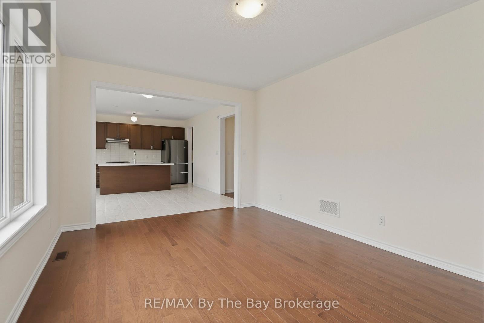 15 Beatrice Drive, Wasaga Beach, Ontario  L9Z 0L3 - Photo 13 - S13017096