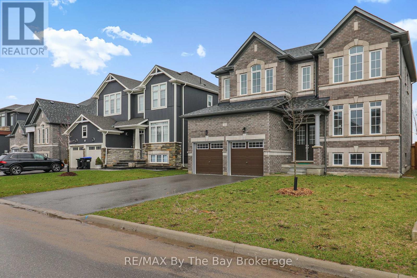 15 Beatrice Drive, Wasaga Beach, Ontario  L9Z 0L3 - Photo 2 - S13017096