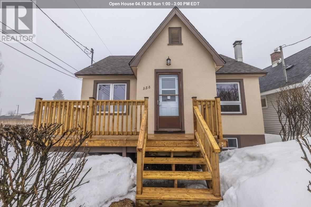 358 Dewe Ave, Thunder Bay, Ontario