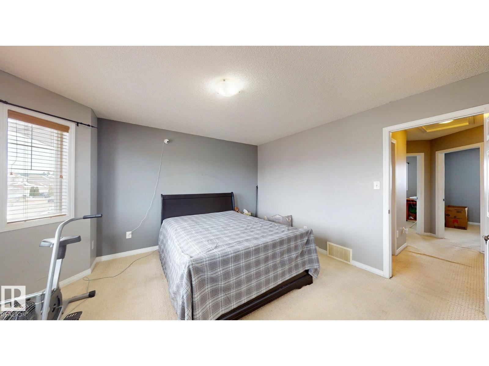 5929 8 Av Sw, Edmonton, Alberta  T6X 0G5 - Photo 15 - E4483108