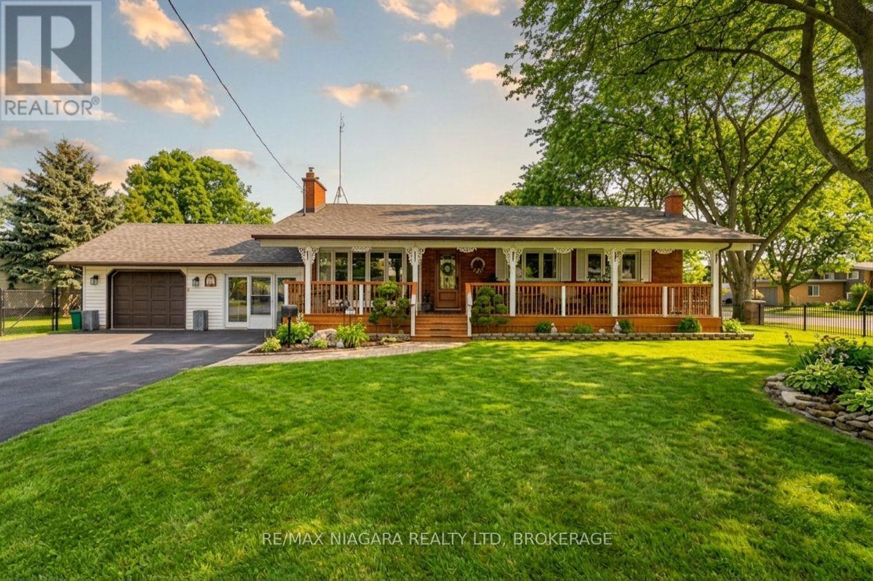 12 Aquadale Drive, St. Catharines, Ontario  L2N 3R6 - Photo 2 - X12844332