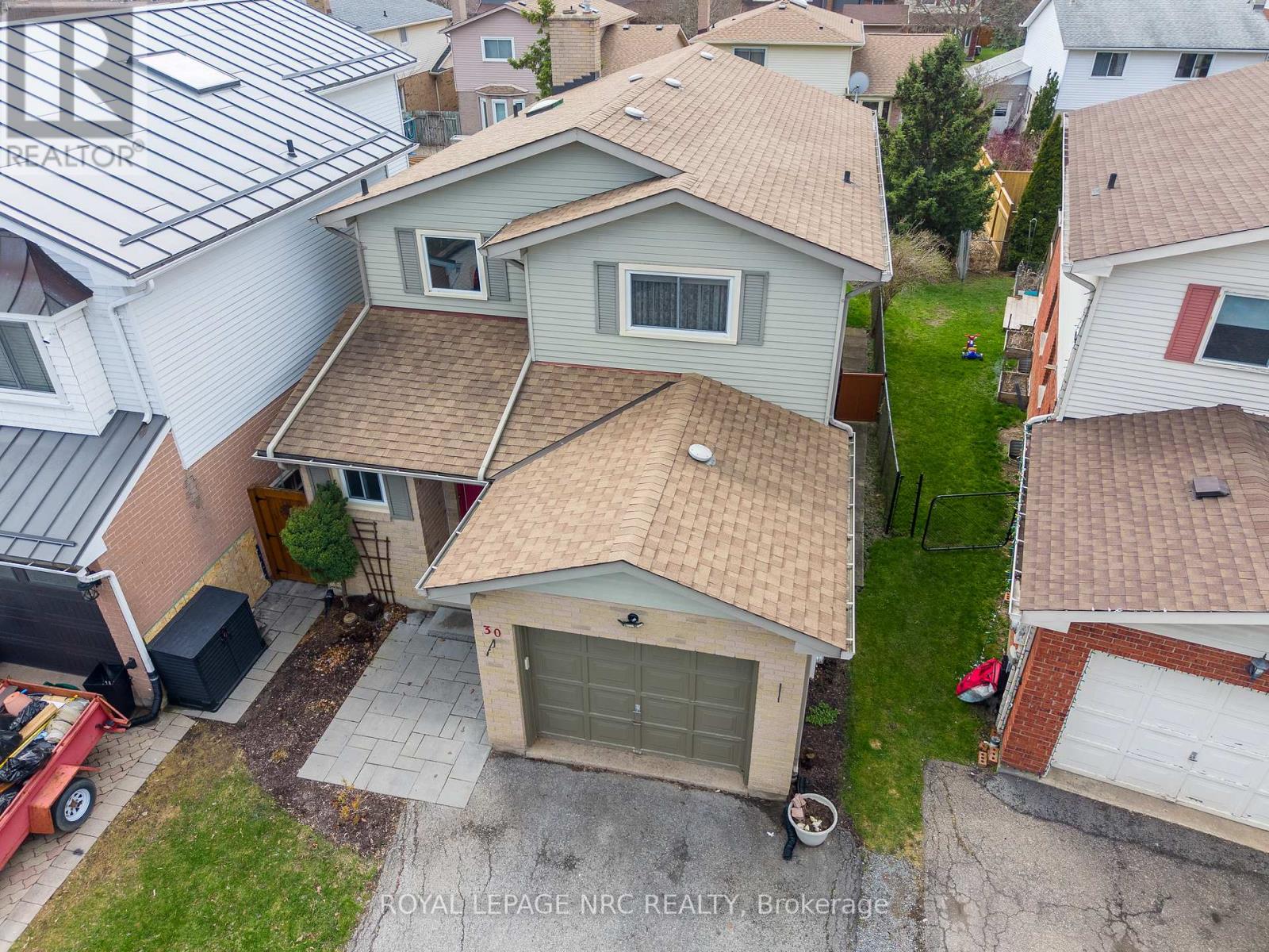 30 Baxter Crescent, Thorold, Ontario  L2V 4R6 - Photo 2 - X13017072