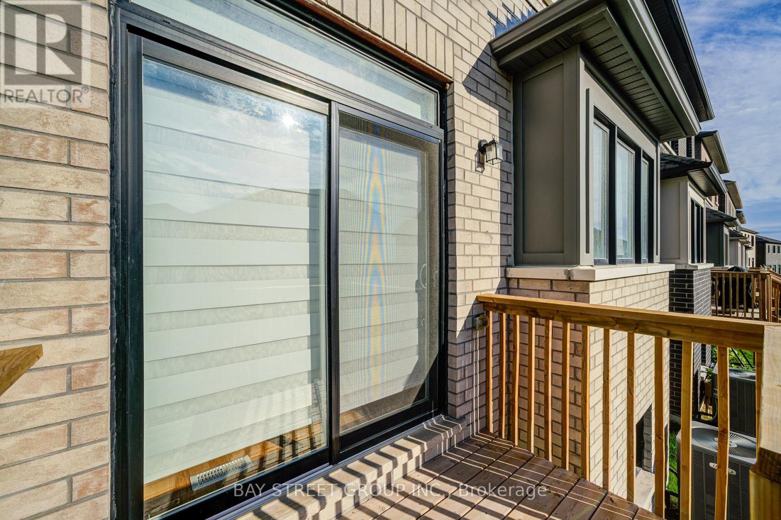 1091 Pisces Trail, Pickering, Ontario  L1X 0P8 - Photo 23 - E13017092