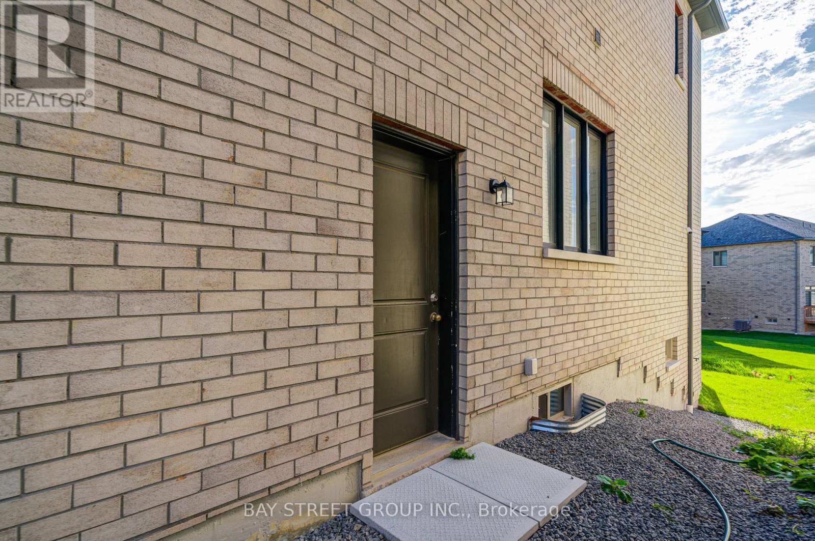 1091 Pisces Trail, Pickering, Ontario  L1X 0P8 - Photo 24 - E13017092