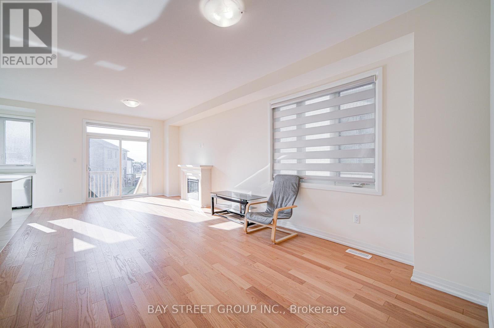 1091 Pisces Trail, Pickering, Ontario  L1X 0P8 - Photo 3 - E13017092