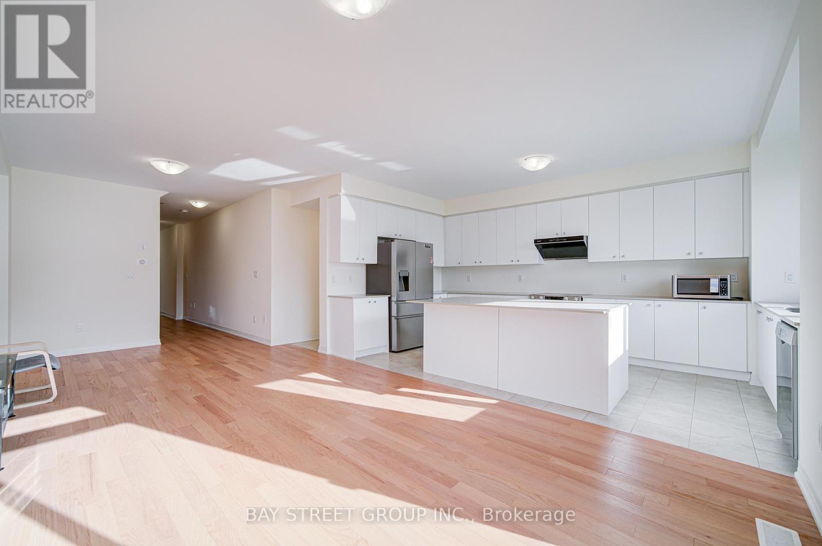 1091 Pisces Trail, Pickering, Ontario  L1X 0P8 - Photo 5 - E13017092