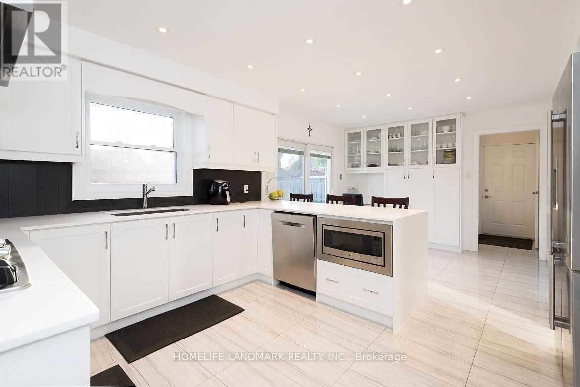 32 Elmvale Boulevard, Whitchurch-Stouffville, Ontario  L4A 2Y3 - Photo 13 - N13017064