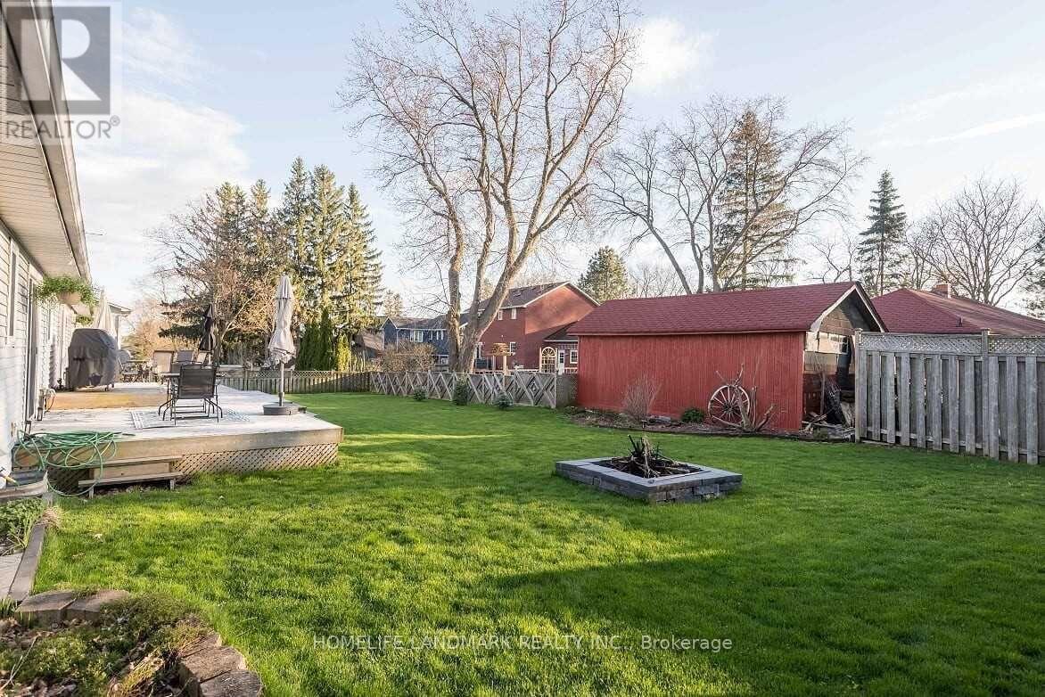 32 Elmvale Boulevard, Whitchurch-Stouffville, Ontario  L4A 2Y3 - Photo 3 - N13017064