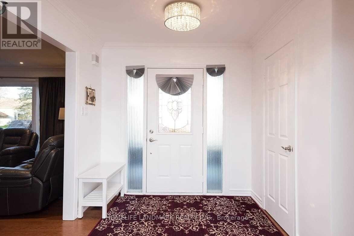 32 Elmvale Boulevard, Whitchurch-Stouffville, Ontario  L4A 2Y3 - Photo 5 - N13017064