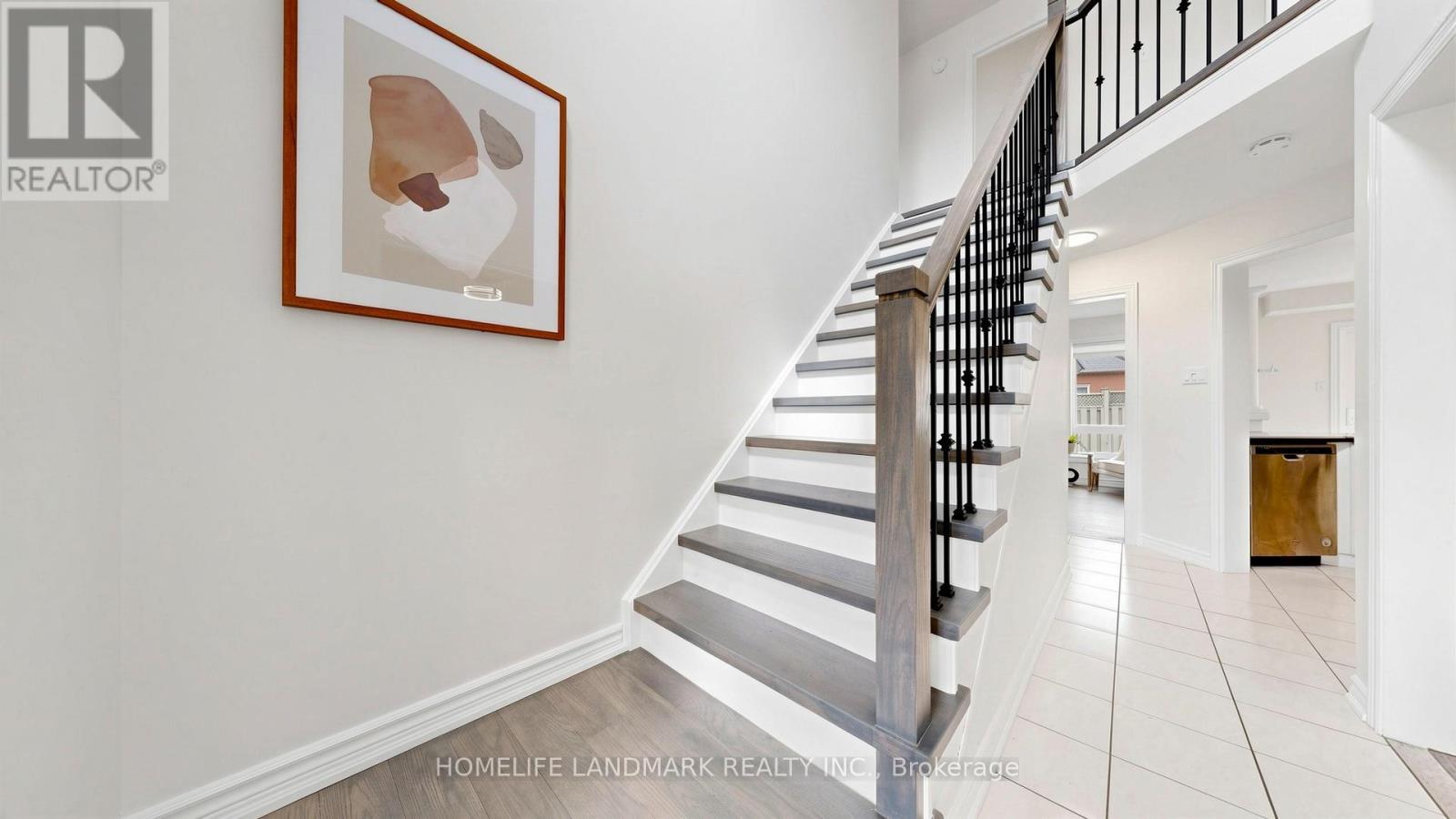 186 Tierra Avenue, Vaughan, Ontario  L6A 3H7 - Photo 3 - N13017086