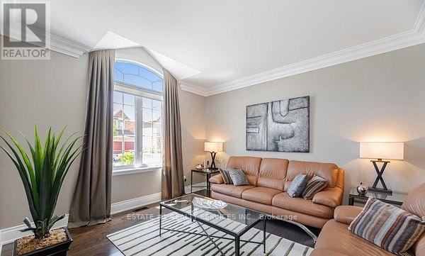 48 Beacon Hill Drive, Brampton, Ontario  L6X 0V7 - Photo 10 - W13017094