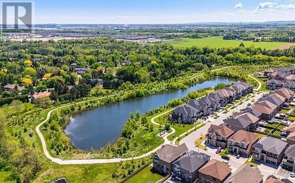 48 Beacon Hill Drive, Brampton, Ontario  L6X 0V7 - Photo 2 - W13017094