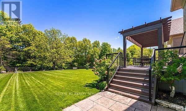 48 Beacon Hill Drive, Brampton, Ontario  L6X 0V7 - Photo 5 - W13017094