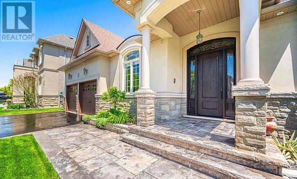 48 Beacon Hill Drive, Brampton, Ontario  L6X 0V7 - Photo 7 - W13017094