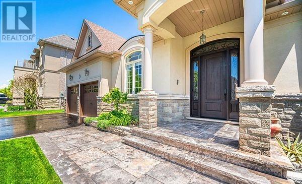 48 Beacon Hill Drive, Brampton, Ontario  L6X 0V7 - Photo 8 - W13017094