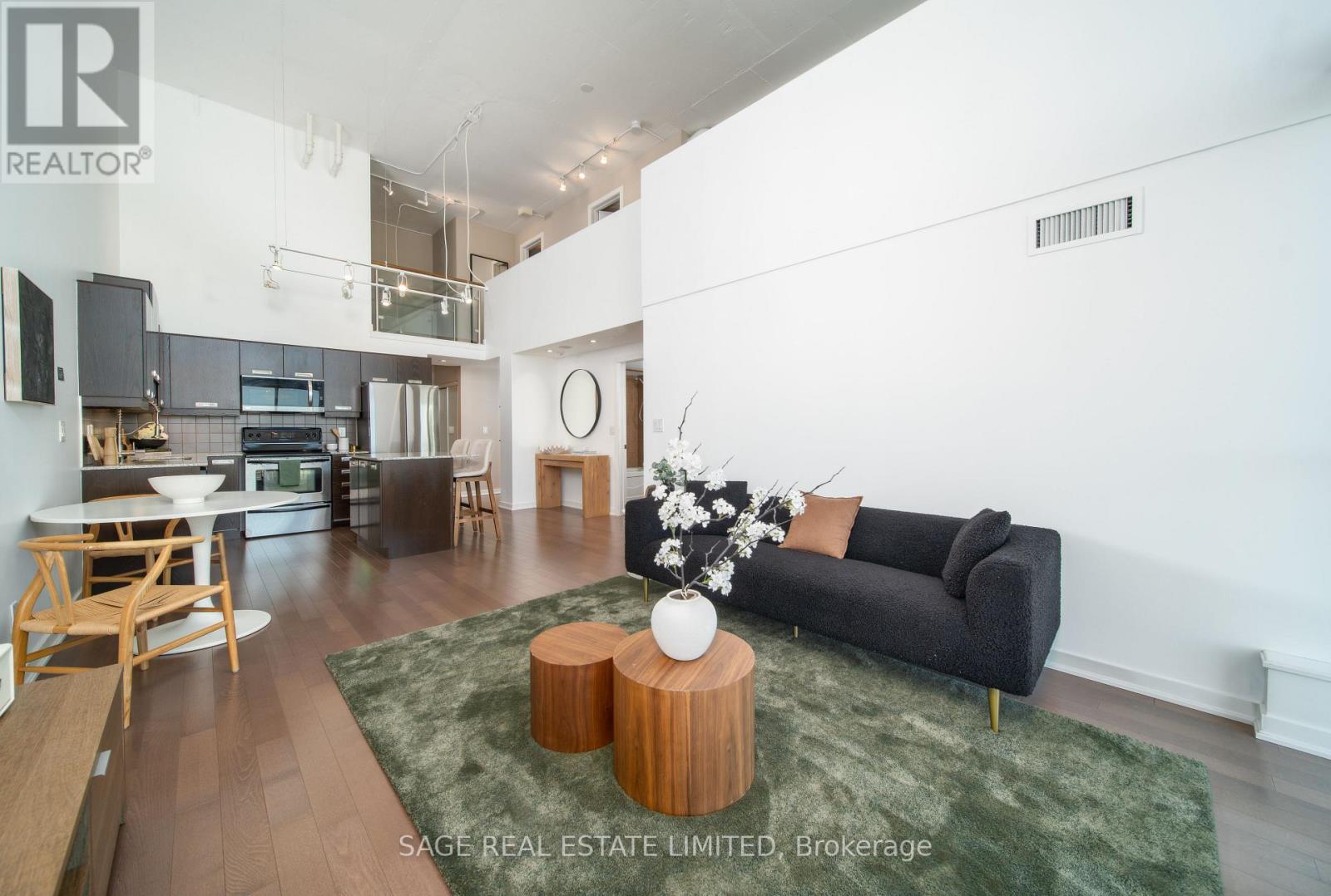 803 - 2 Fieldway Road, Toronto, Ontario  M8Z 0B9 - Photo 2 - W13017104