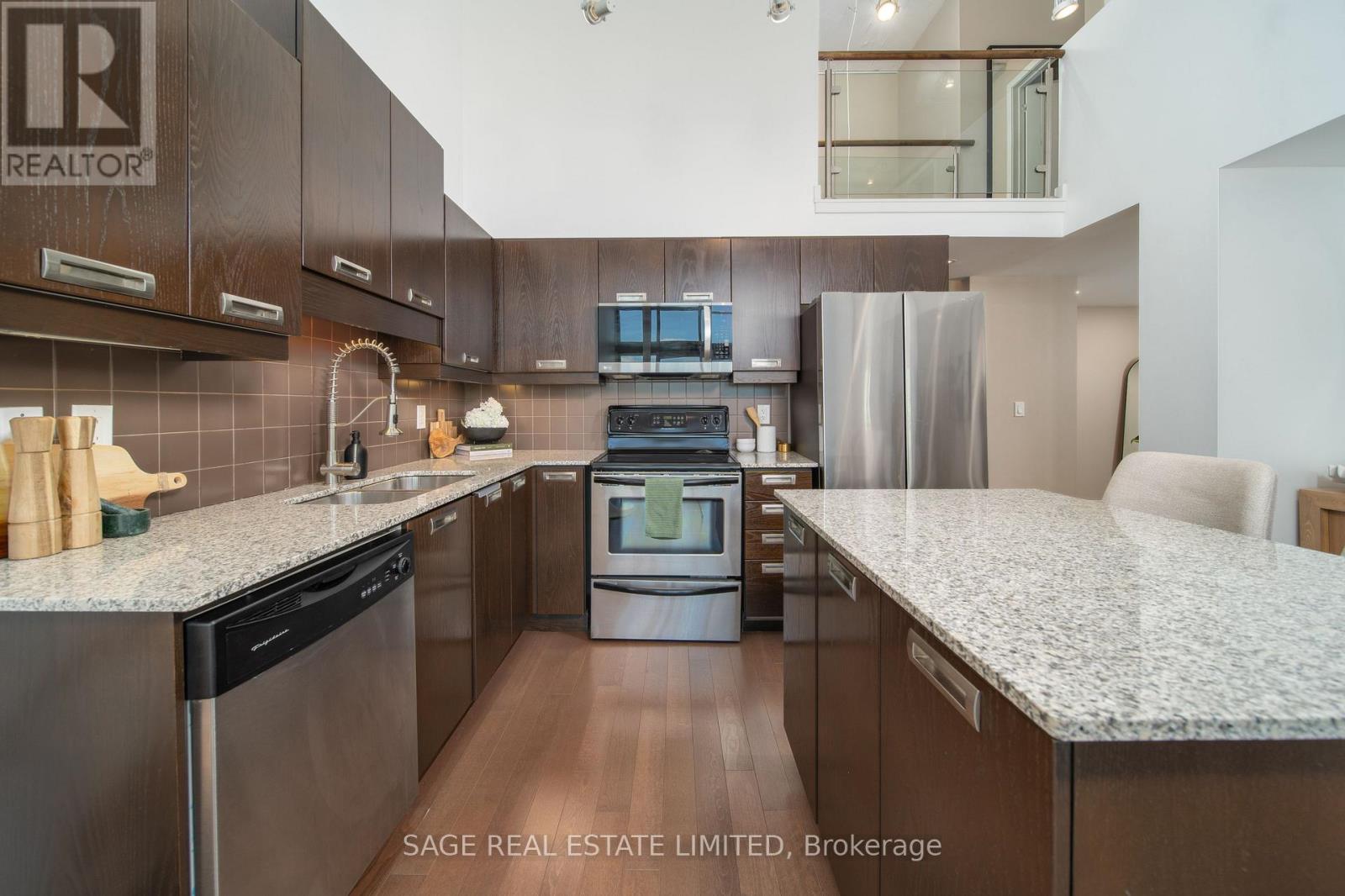 803 - 2 Fieldway Road, Toronto, Ontario  M8Z 0B9 - Photo 7 - W13017104